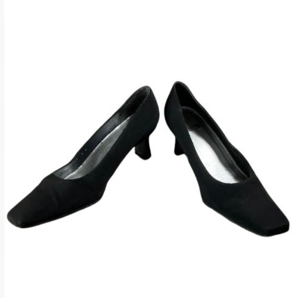 Stuart Weitzman Chisel Toe Black Fabric Pumps Classic Elegant Shoes  Size 8B EUC